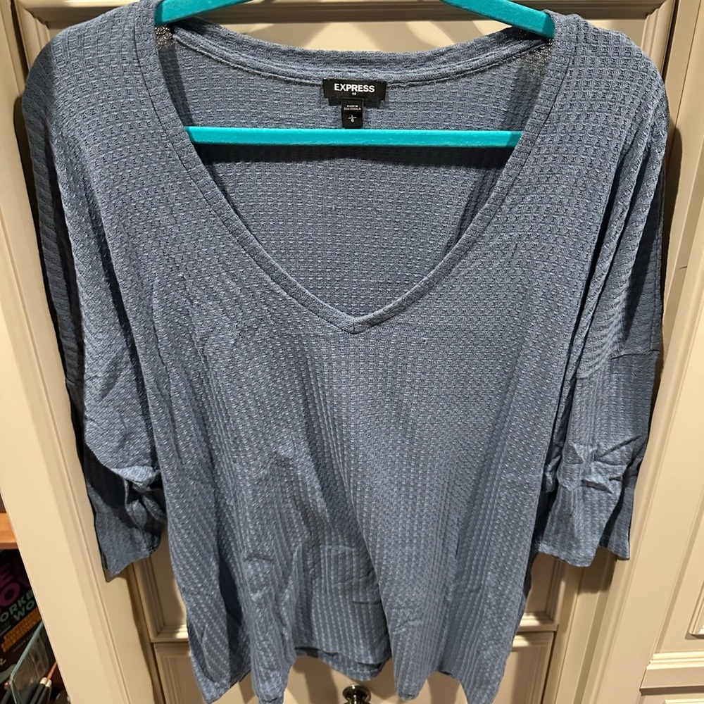 Express Dusty Blue Waffle V-Neck 3/4 Sleeve Tunic London Tee Large